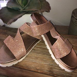 NWOT Bluesuede Shoes Pink Sparkle sandal SZ *